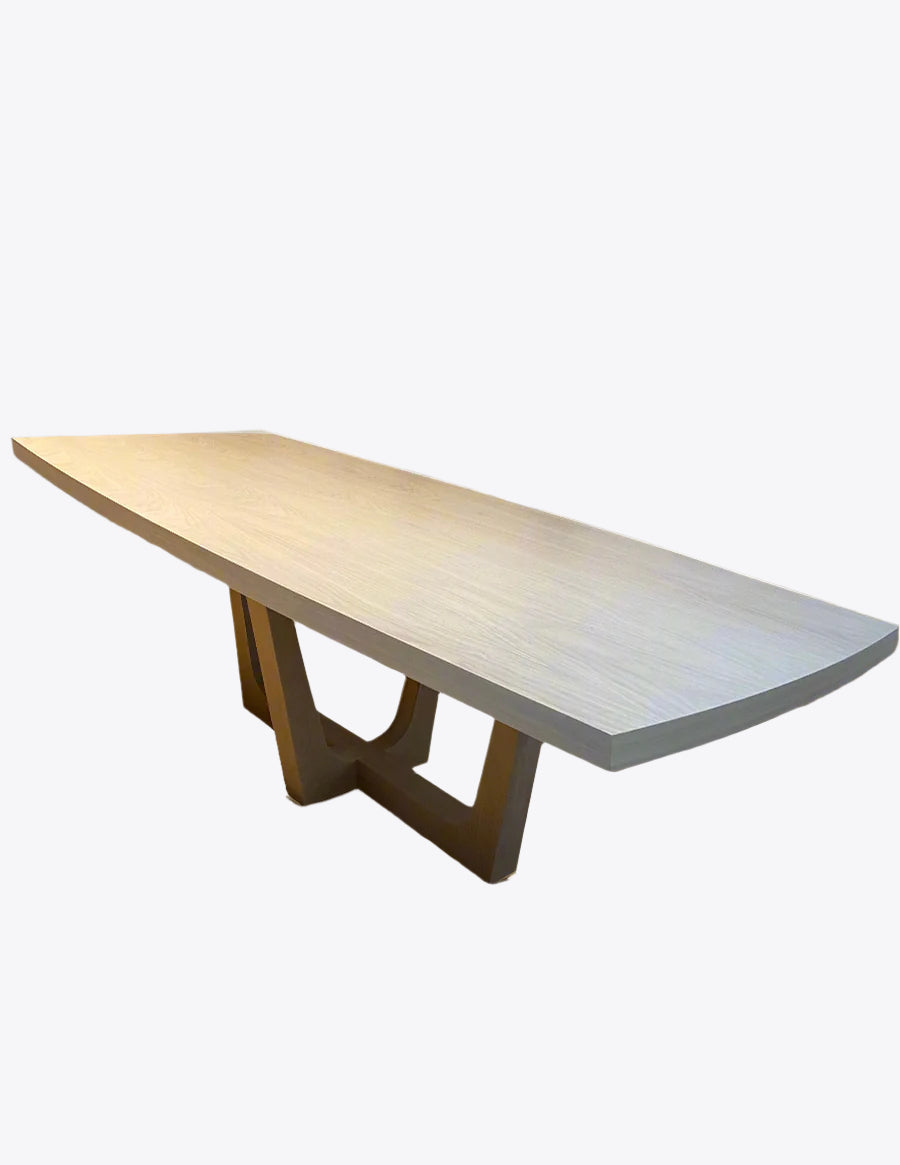 The Calgary dining table