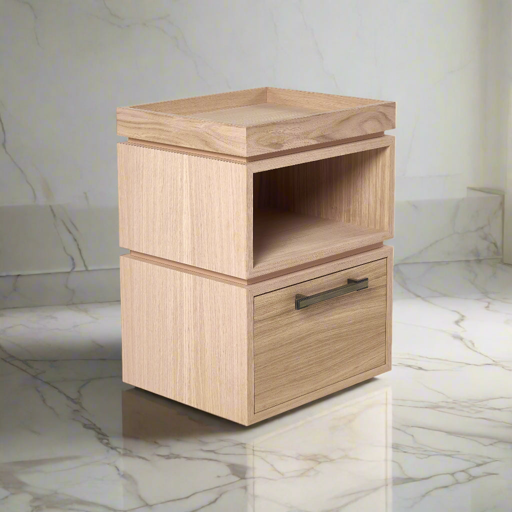 Le Garrick bedside - with fixed tray